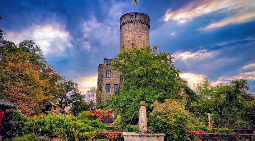 Pyrmont Castle, Roes, Germany, Germany